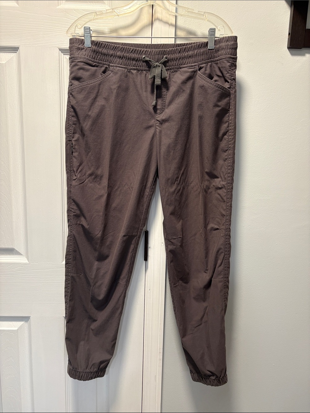 Eddie Bauer Women’s Drawstring Joggers - Dark green/gray